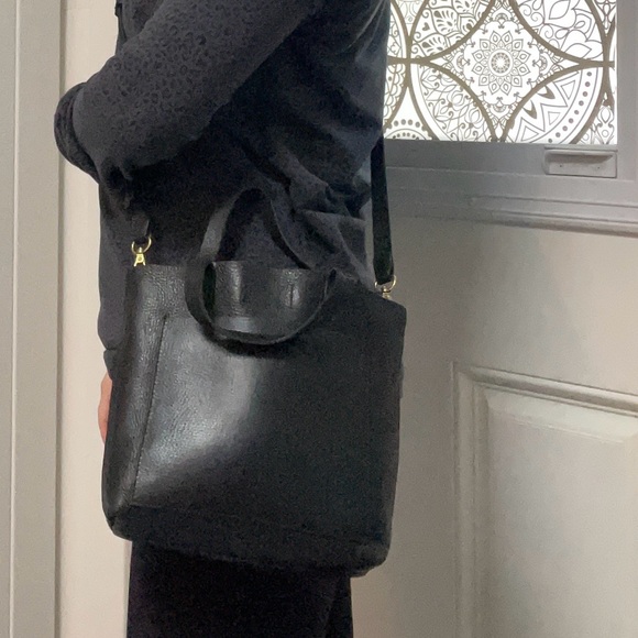 Madewell Small Transport Leather Crossbody - Picture 1 of 10